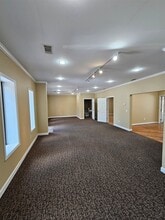 5315 Lake Pointe Center Dr, Cumming, GA for lease Interior Photo- Image 2 of 7