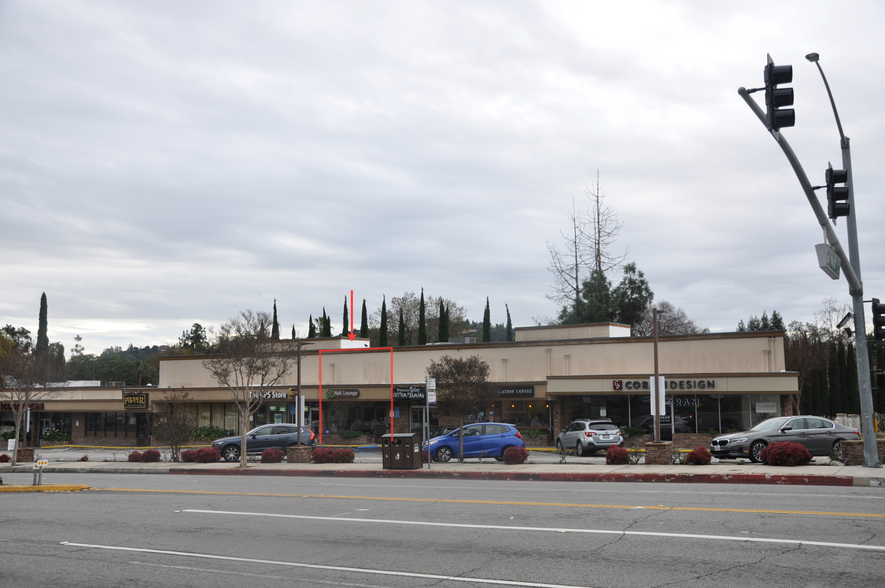 458-468 Foothill Blvd, La Canada Flintridge, CA for lease - Building Photo - Image 1 of 6