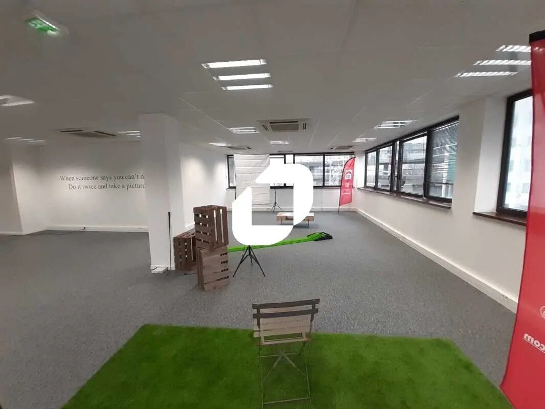 Office in Bagnolet for lease Interior Photo- Image 1 of 7