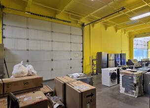 524 Culduthel Rd, Victoria, BC for lease Interior Photo- Image 2 of 4