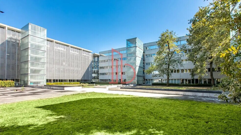 Office in Mérignac for lease - Building Photo - Image 3 of 8