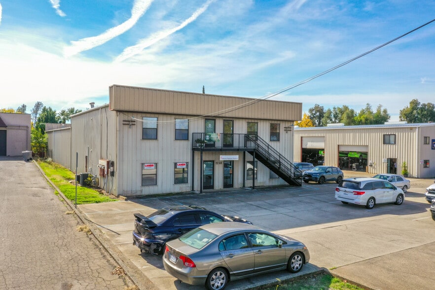 2269 Hartnell Ave, Redding, CA for sale - Building Photo - Image 2 of 18