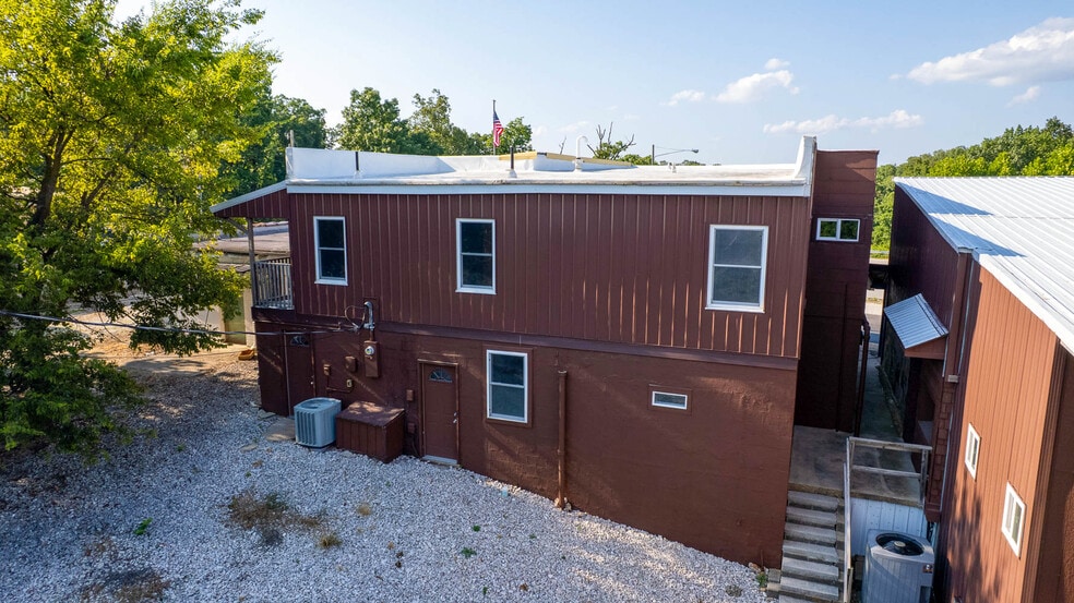 8 Sunset Hills Ct, Sunrise Beach, MO for sale - Building Photo - Image 3 of 69