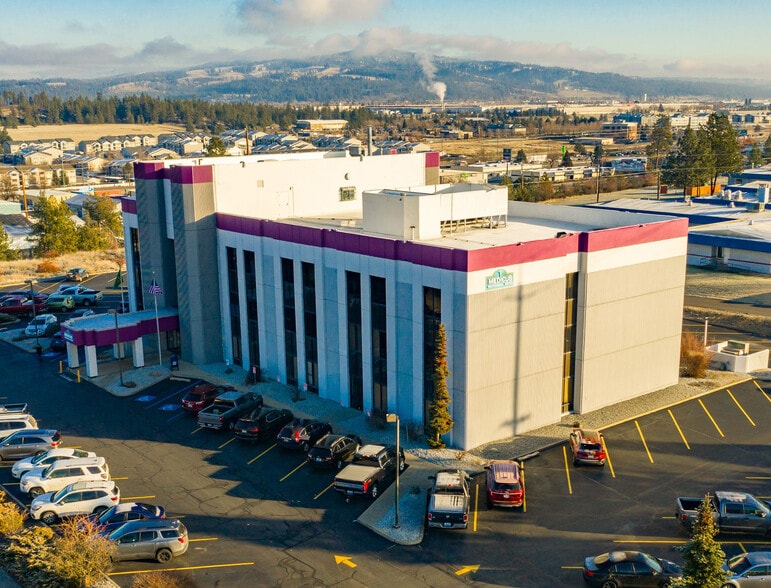 12615 E Mission Ave, Spokane Valley, WA for lease - Building Photo - Image 3 of 6