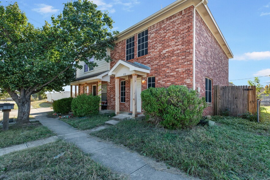 972 Tennessee Trl, Arlington, TX for sale - Building Photo - Image 2 of 3