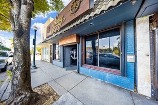 2007 SW 8th St, Miami FL - Pub