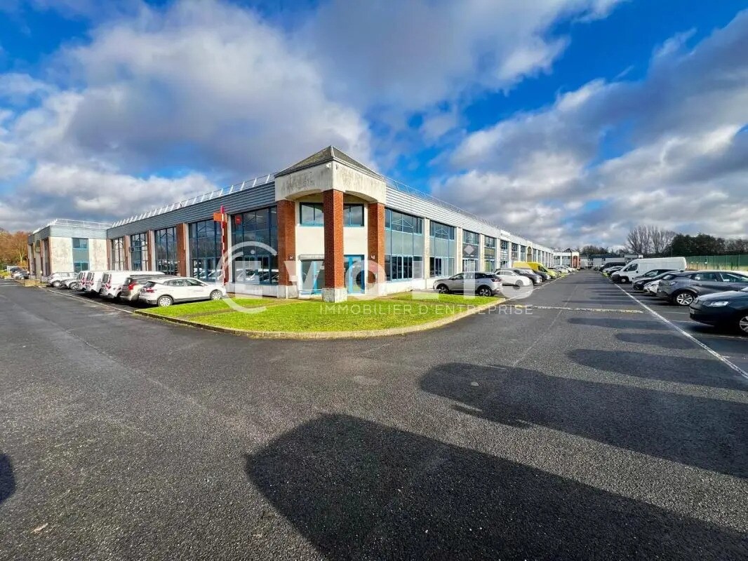 Flex in Croissy-Beaubourg for sale Building Photo- Image 1 of 7