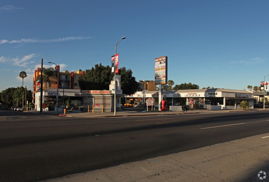 7300 W Sunset Blvd, Los Angeles, CA for sale - Primary Photo - Image 1 of 12