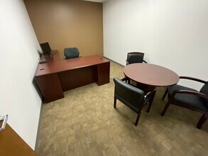 2505 S Finley Rd, Lombard, IL for sale Interior Photo- Image 1 of 54