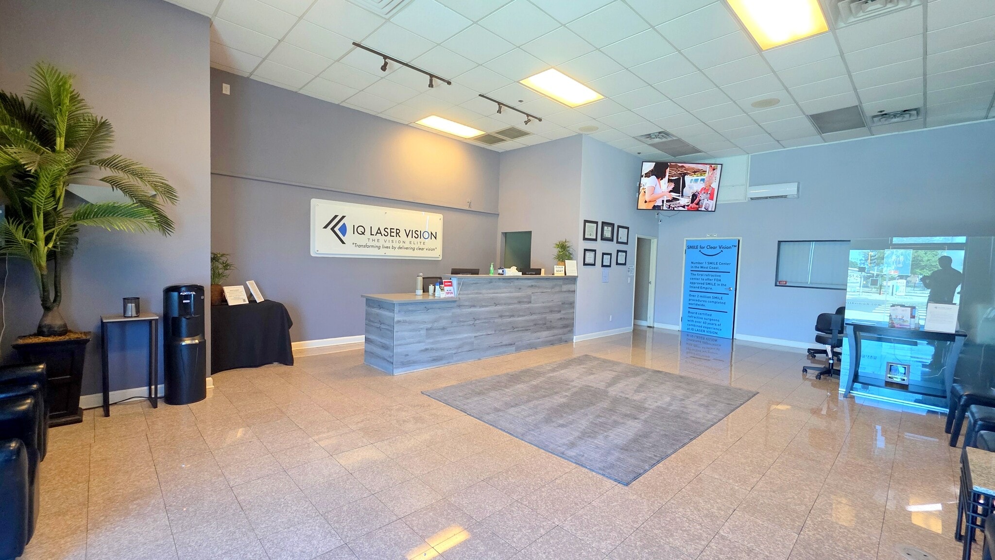 9496 Magnolia Ave, Riverside, CA for lease Interior Photo- Image 1 of 15