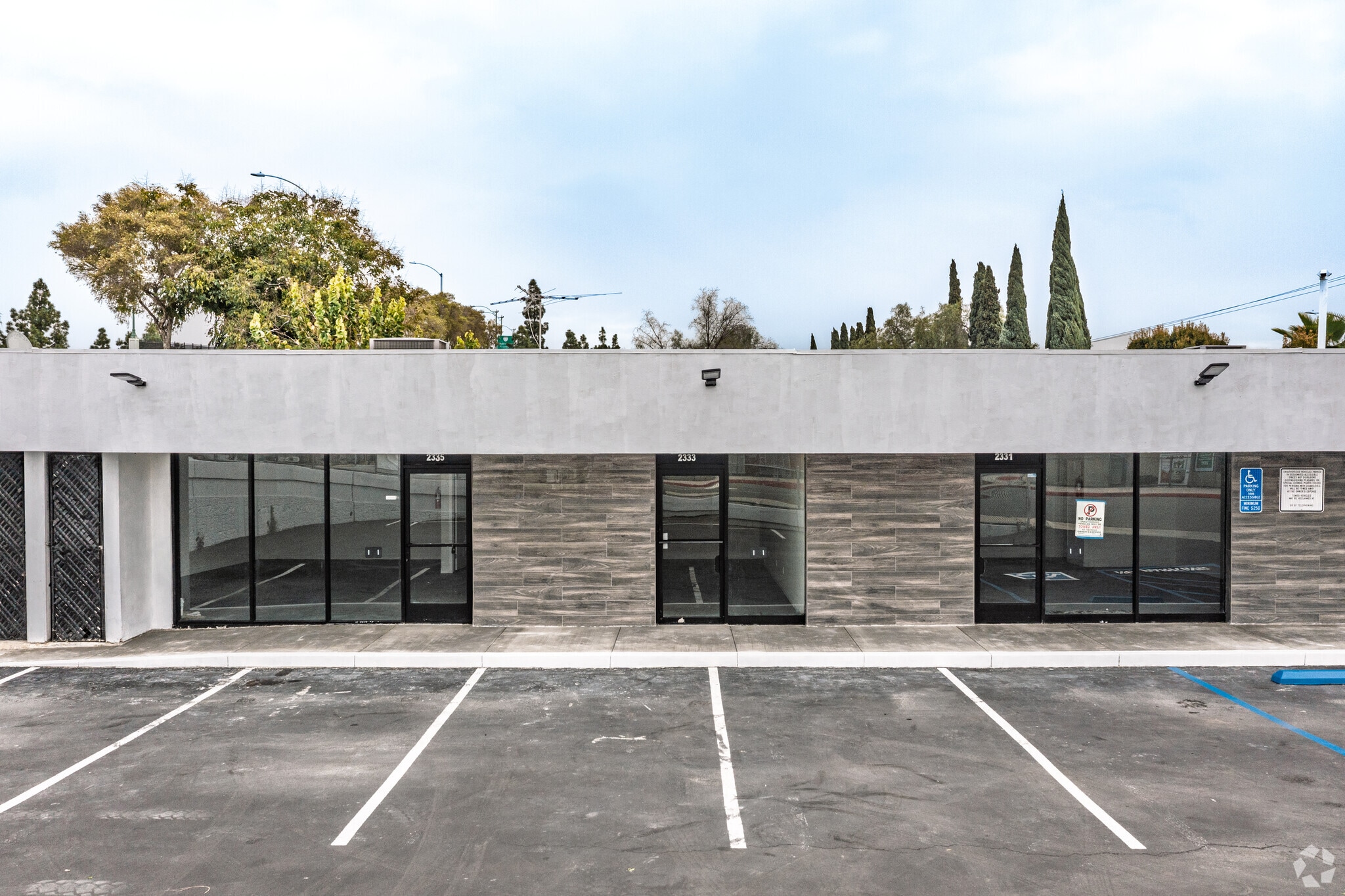 2329-2335 W Sequoia Ave, Anaheim, CA for lease Building Photo- Image 1 of 4