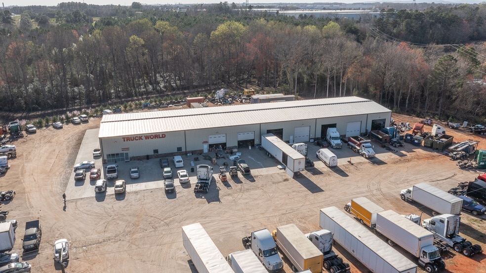 290 Morley Ct, Duncan, SC for sale - Primary Photo - Image 1 of 1