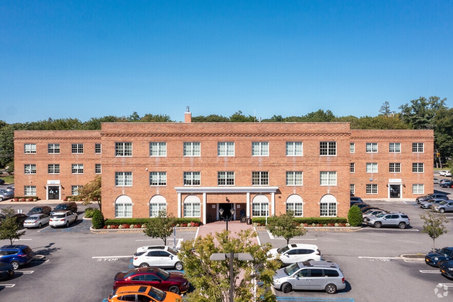 222 Middle Country Rd, Smithtown, NY 11787 Smithtown Executive Plaza
