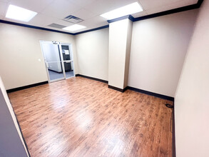 201-203 W Wall St, Midland, TX for lease Interior Photo- Image 1 of 14