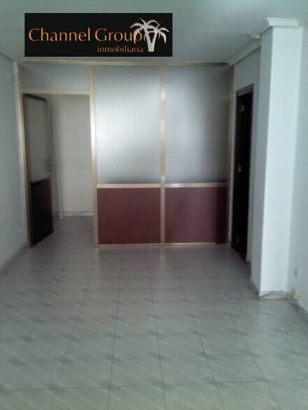 Retail in Elche, Alicante for lease - Building Photo - Image 2 of 7