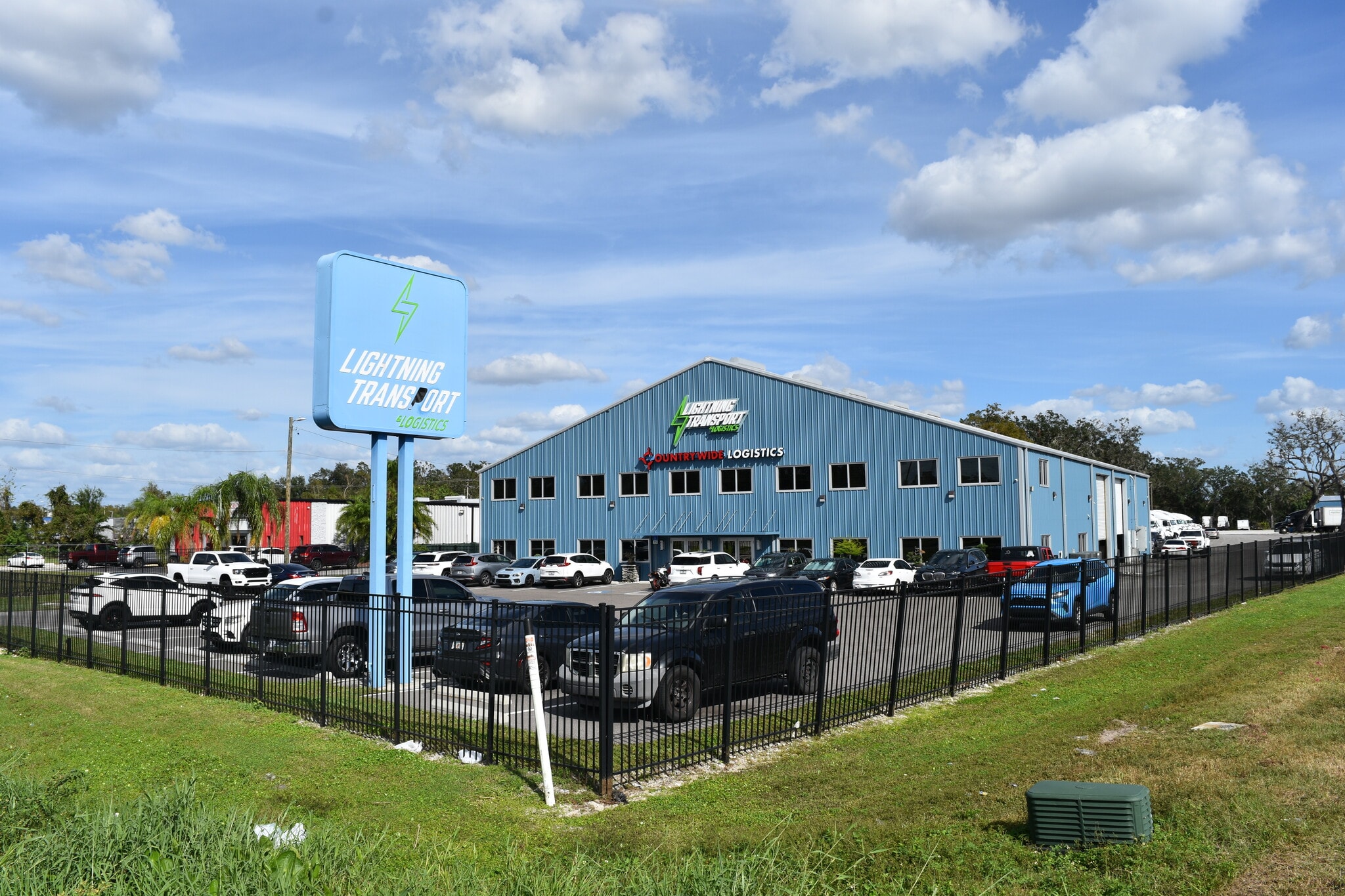 6015 N US Highway 301, Tampa, FL for lease Primary Photo- Image 1 of 40