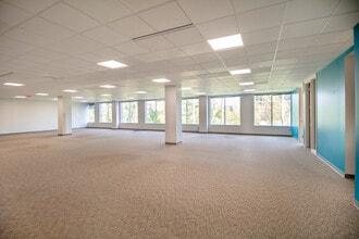 10700 W Research Dr, Milwaukee, WI for lease Interior Photo- Image 1 of 3