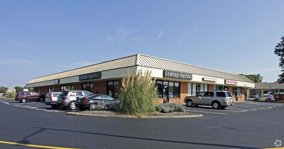 4604 Pembroke Lake Cir, Virginia Beach, VA for lease - Building Photo - Image 2 of 4