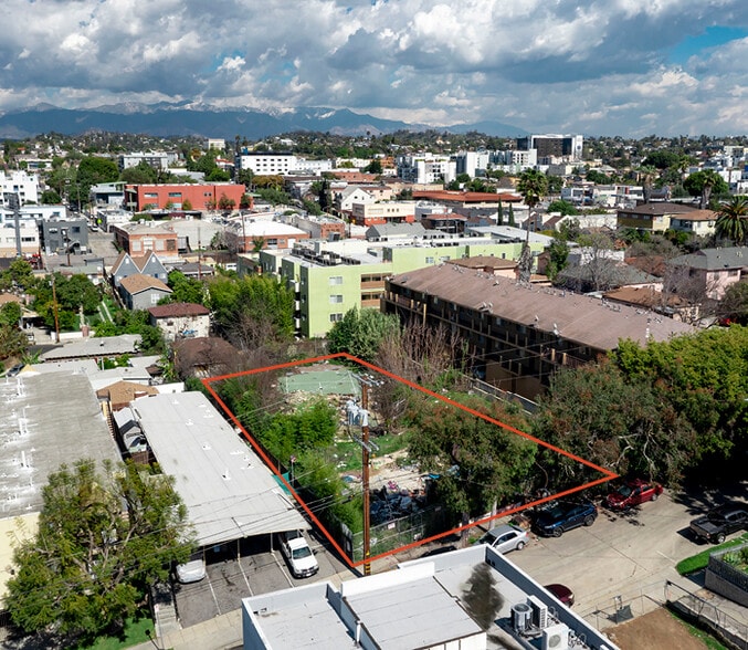 2227 Valley St, Los Angeles, CA for sale - Building Photo - Image 2 of 5