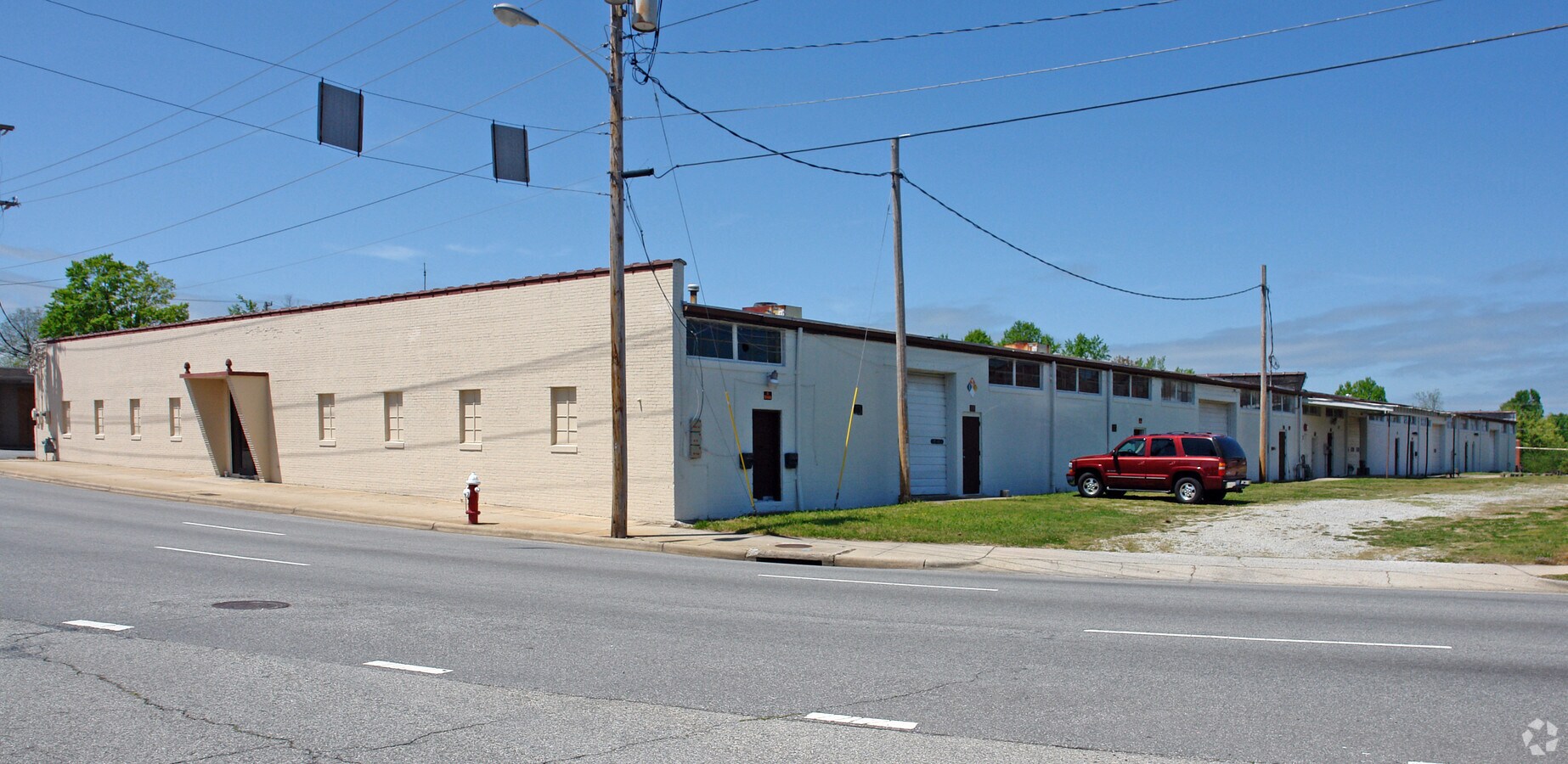 418 W Kivett Dr, High Point, NC 27262