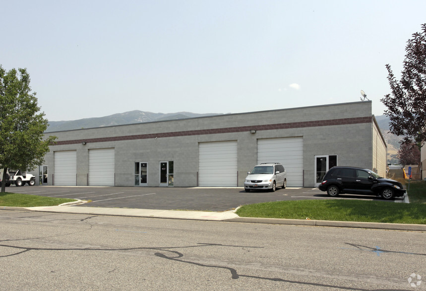 67 N 1400 W, Centerville, UT for lease - Building Photo - Image 1 of 9