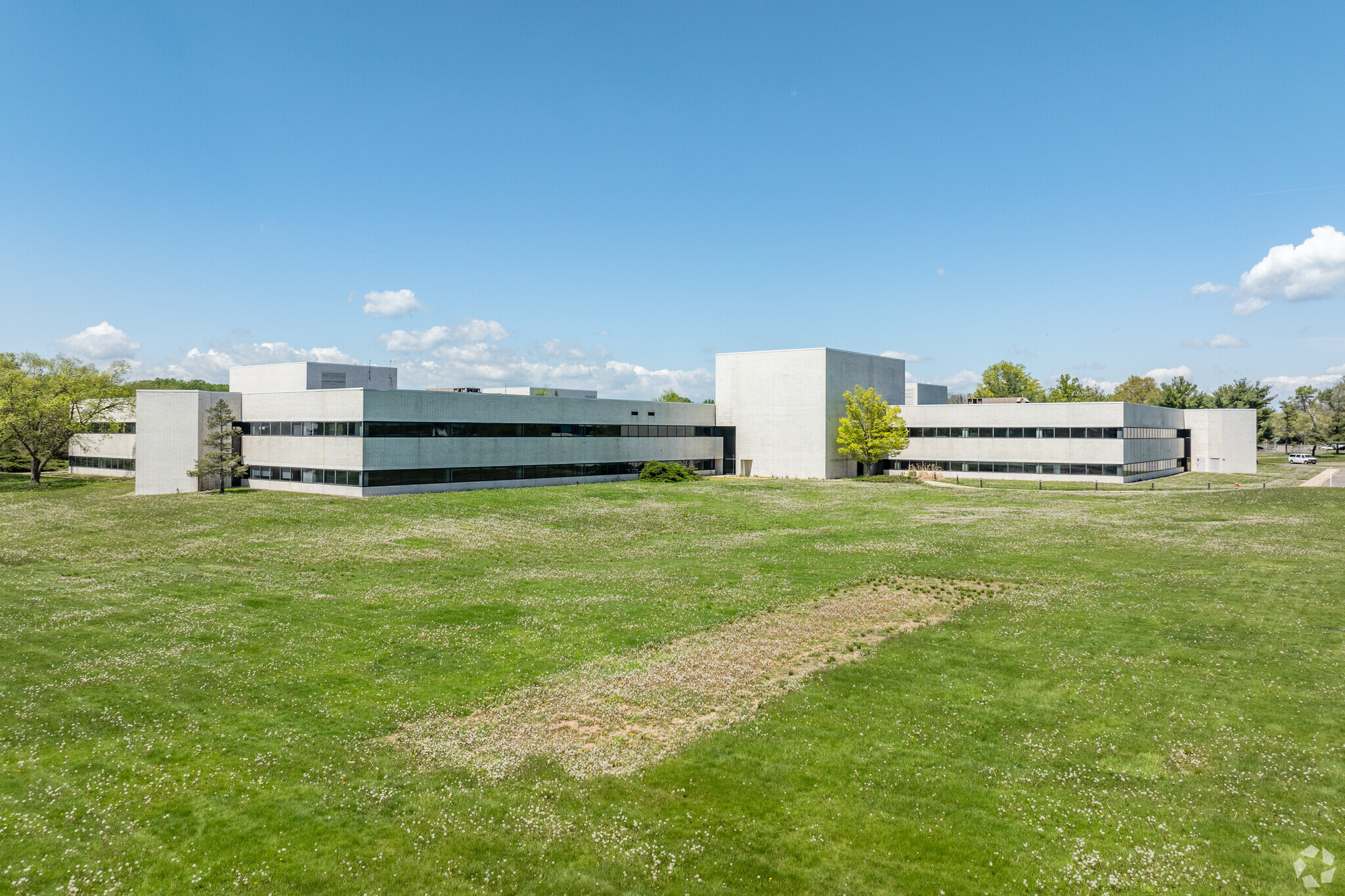 23 Main St, Holmdel, NJ for sale Primary Photo- Image 1 of 1