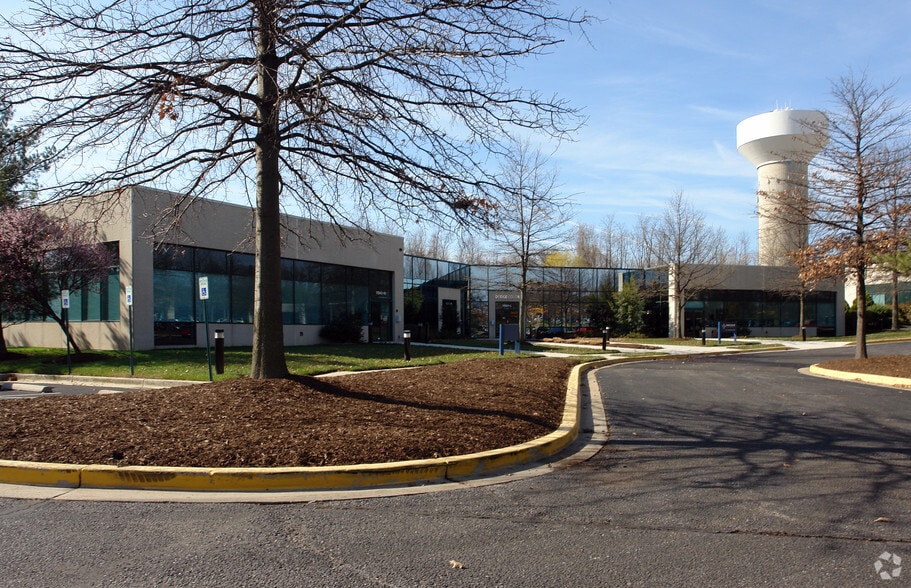 11941 Bournefield Way, Silver Spring, MD for sale - Primary Photo - Image 1 of 1