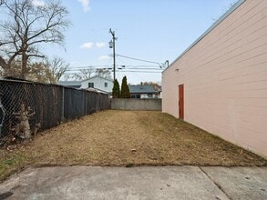 23409 Dequindre Rd, Hazel Park, MI for lease Building Photo- Image 2 of 18