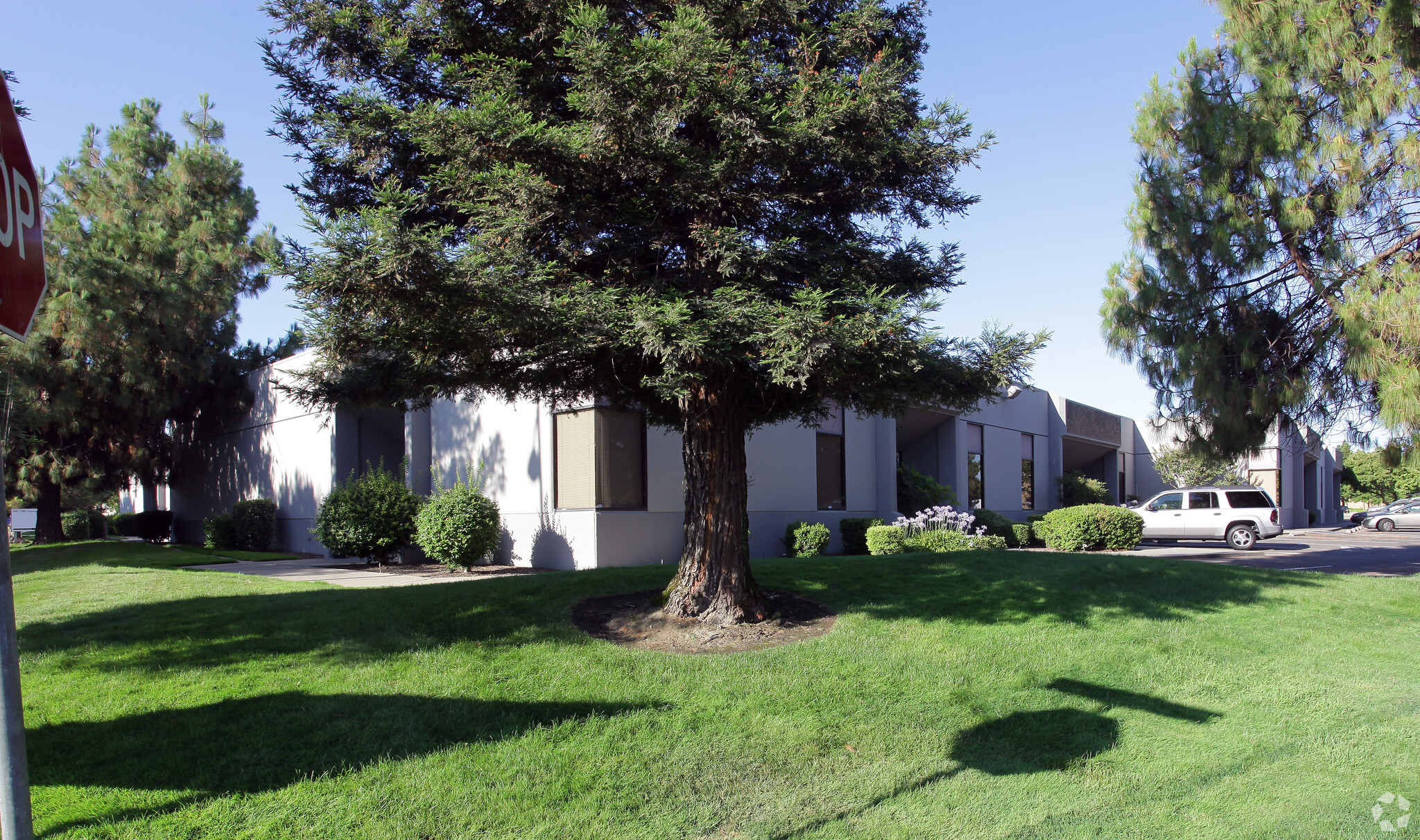 4003-4015 Seaport Blvd, West Sacramento, CA for lease Primary Photo- Image 1 of 6