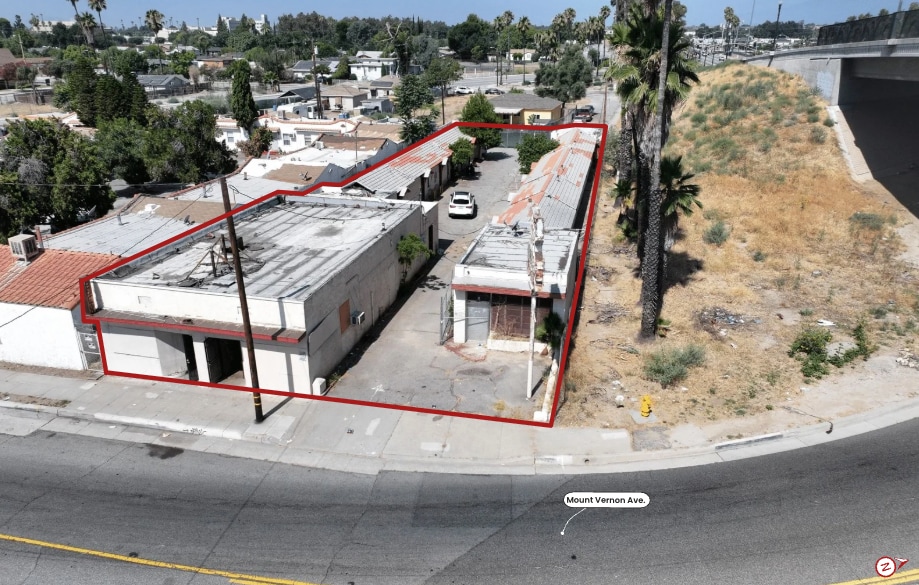 2176 N Mount Vernon Ave, San Bernardino, CA for sale - Primary Photo - Image 1 of 4