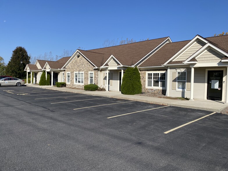 2800 Spencerport Rd, Spencerport, NY for lease - Building Photo - Image 1 of 9