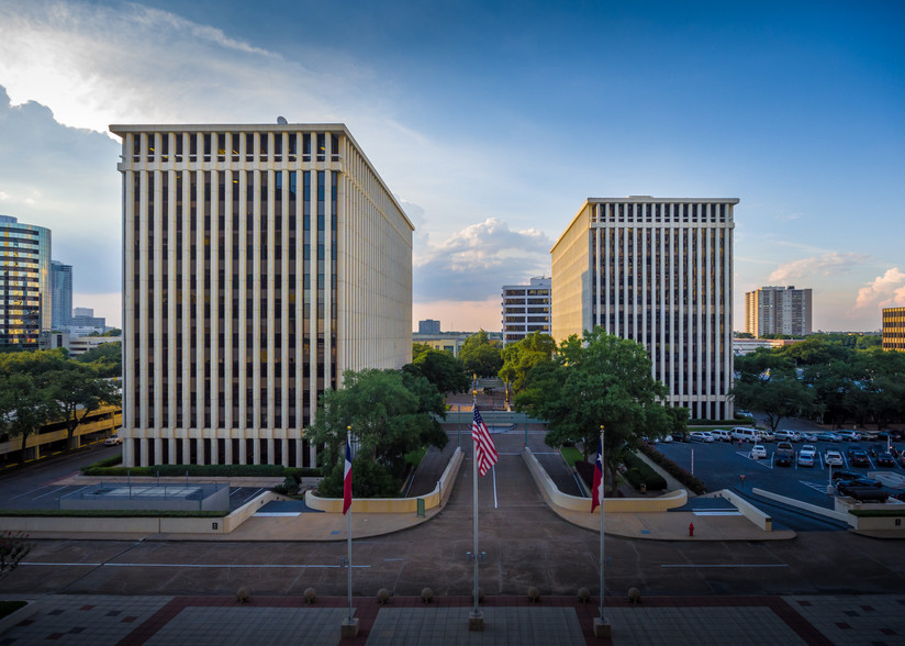 2 Greenway Plz, Houston, TX for lease - Building Photo - Image 2 of 6