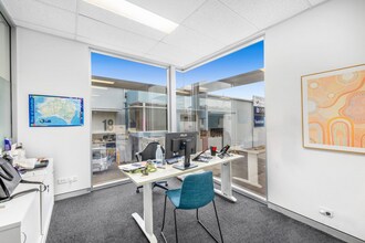160 Lytton Rd, Morningside for lease Interior Photo- Image 2 of 9
