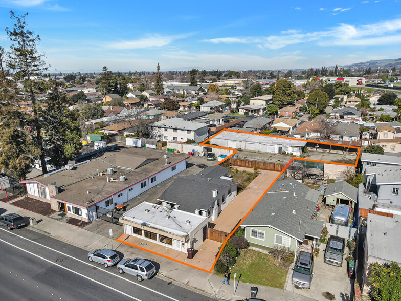 3529 Peralta, Oakland, CA for lease - Primary Photo - Image 1 of 4