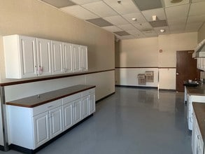 200 W Higham St, Saint Johns, MI for lease Interior Photo- Image 2 of 3