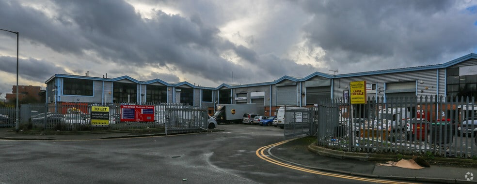 Bridge Rd, Southall for sale - Building Photo - Image 1 of 1