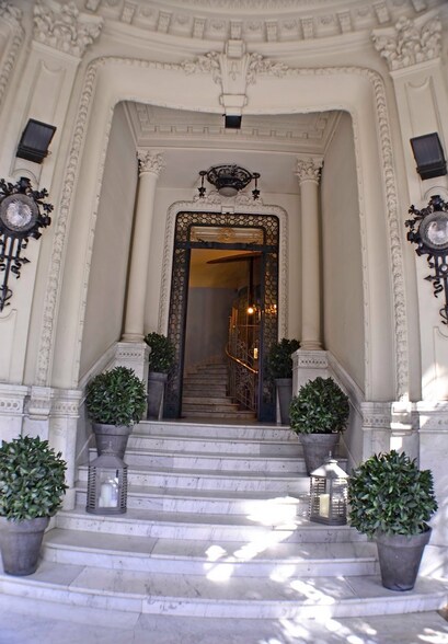 Calle Ferraz, 2, Madrid, Madrid for lease - Building Photo - Image 3 of 5