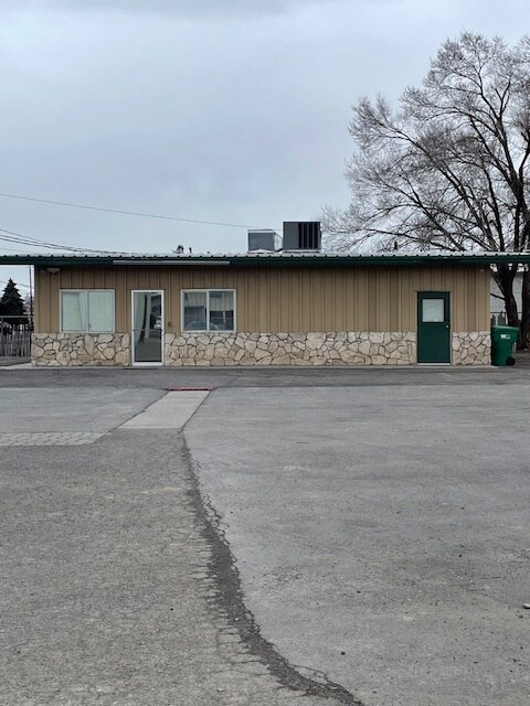 990 Glendale Ave, Sparks, NV for sale Building Photo- Image 1 of 1