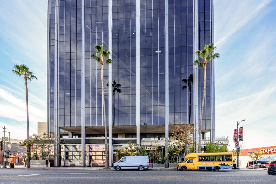 6430 W Sunset Blvd, Los Angeles, CA for lease - Building Photo - Image 1 of 17