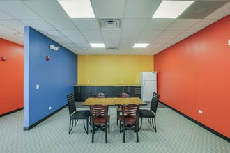 105-195 W Central Rd, Schaumburg, IL for sale Interior Photo- Image 1 of 23