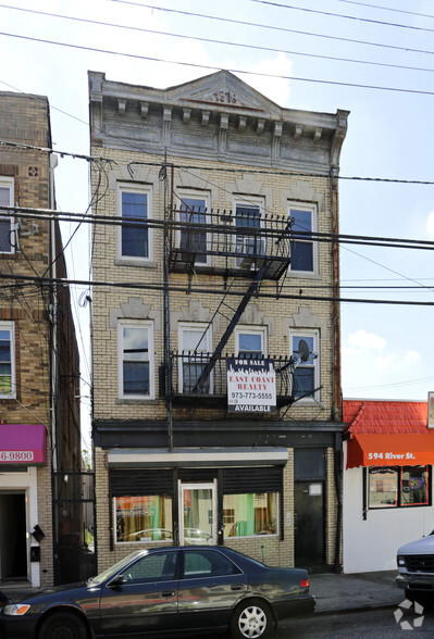 596 River St, Paterson, NJ 07524 | LoopNet