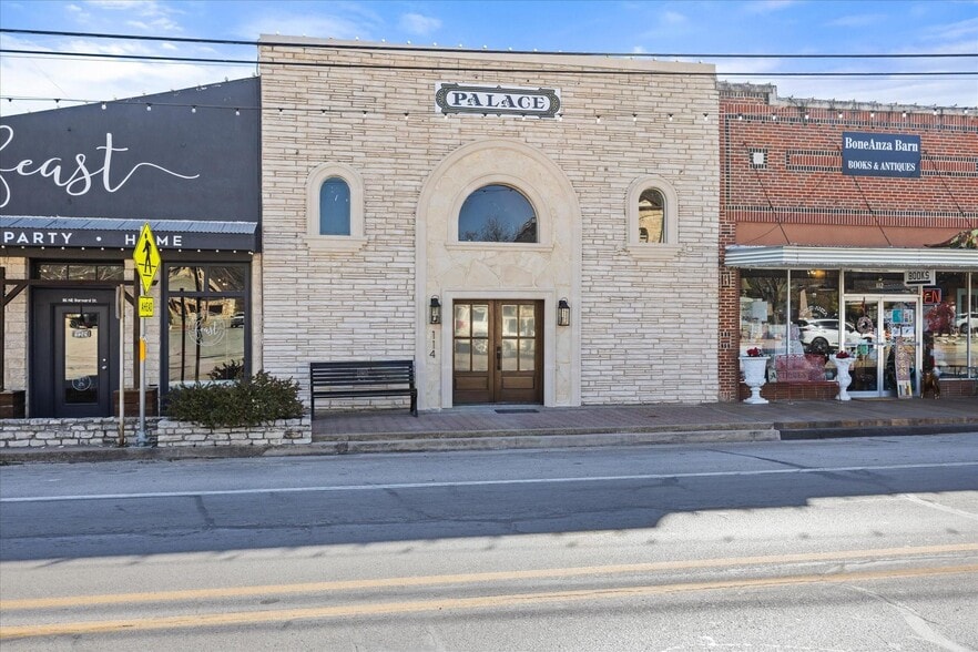 114 NE Barnard St, Glen Rose, TX for lease - Building Photo - Image 3 of 26