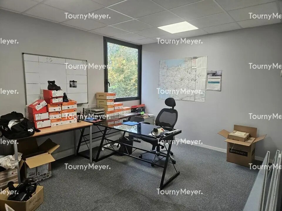Vente Bureaux 192 m² - Photo 1