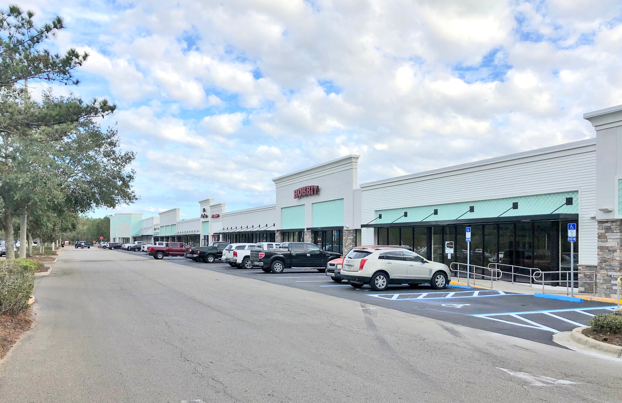 5032 Capital Cir SW, Tallahassee, FL 32305 Forest Village Shopping