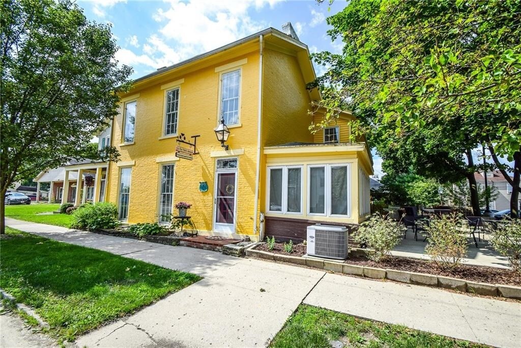 210 E Main St, Troy, OH 45373