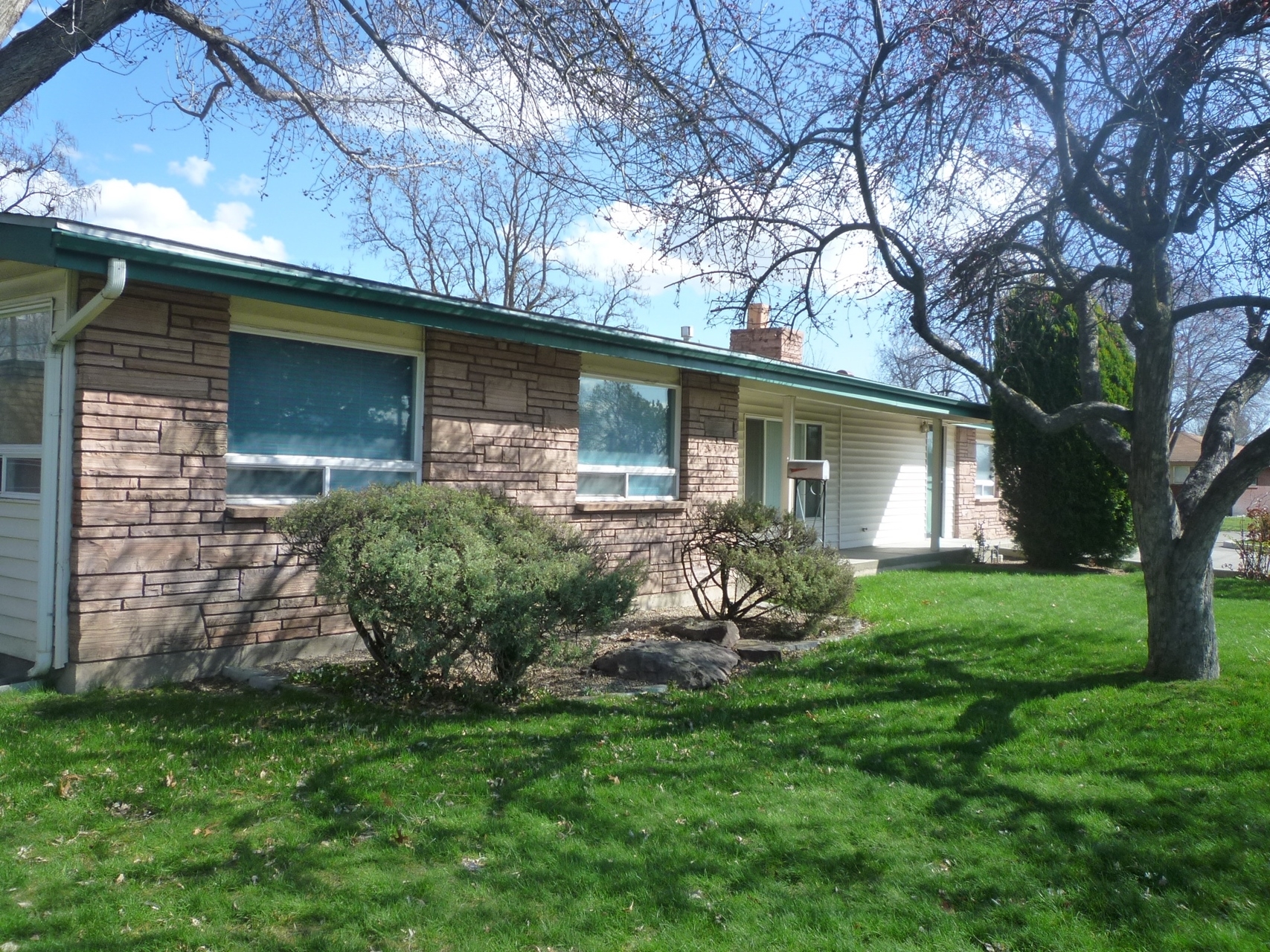 2604 N Cole Rd, Boise, ID for sale Primary Photo- Image 1 of 1