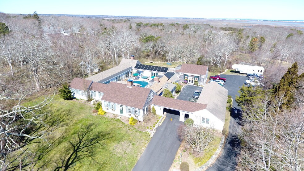 2504 Main St, West Barnstable, MA 02668