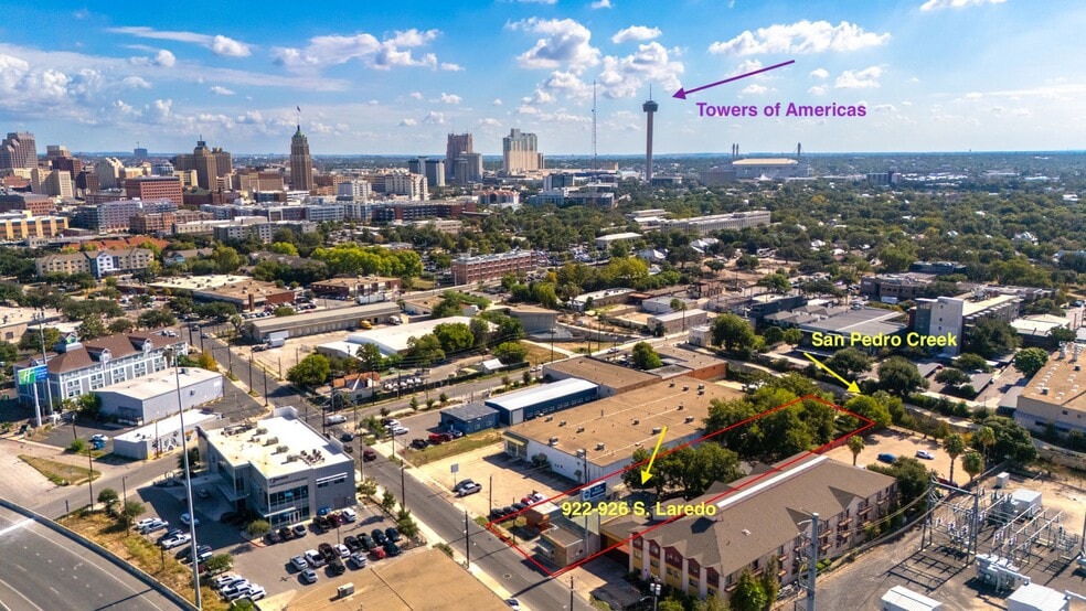 926 S Laredo St, San Antonio, TX for sale - Building Photo - Image 2 of 17