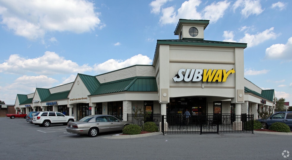 701 East Blvd, Williamston, NC for sale - Primary Photo - Image 1 of 1