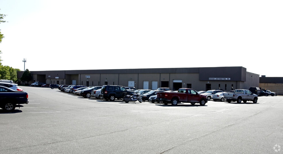 4575 Progress Rd, Norfolk, VA for lease - Building Photo - Image 3 of 6